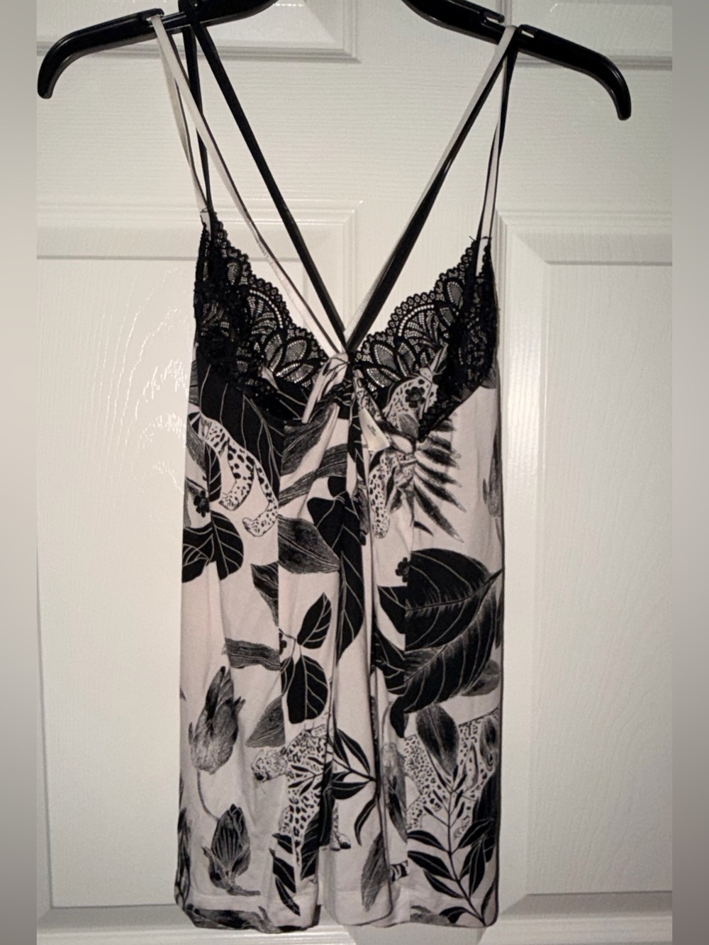 Soma Pajama Set M Black Cropped Pants Lace Shelf Bra Cami Soft Rayon Stretch - Picture 4 of 13